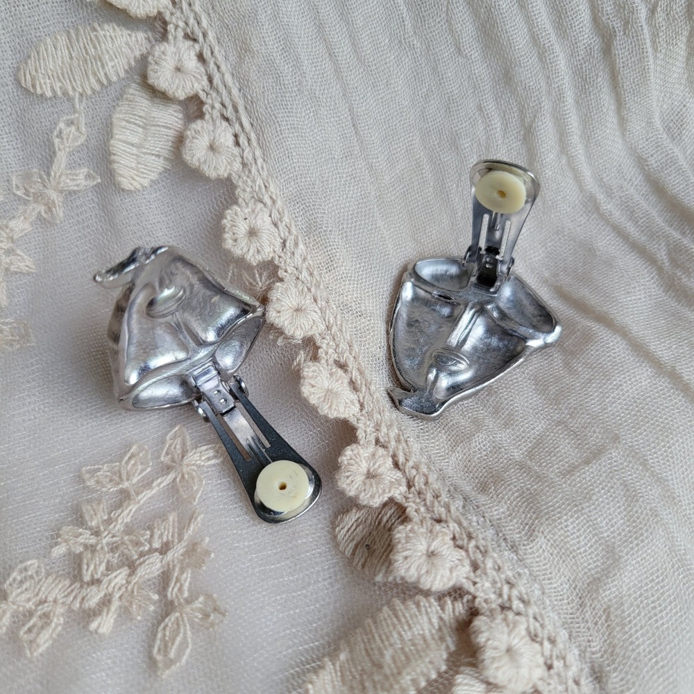 Vintage 1990s Sailboat Clip-On Earrings Silver Tone Modernist Nautical Statement - Picture 6 of 8